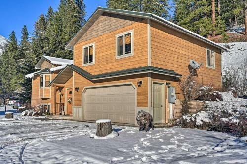 Peaceful Superior Home With Fire Pit And Mtn View
