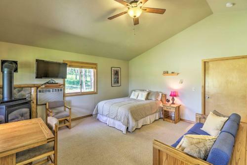 40-acre Trego Resort Cabin With Lake And Trails!