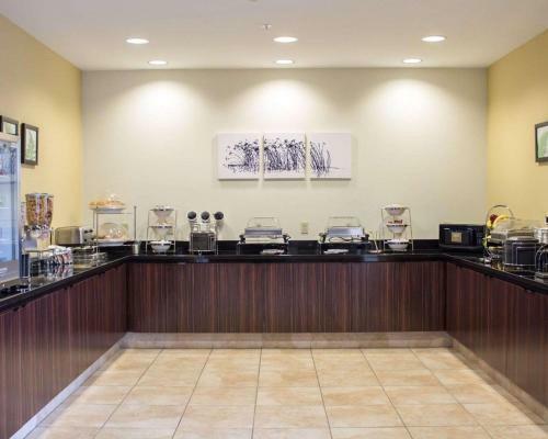 Hotel Sleep Inn & Suites Moundsville