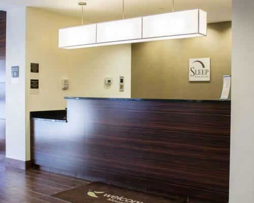 Hotel Sleep Inn & Suites Moundsville