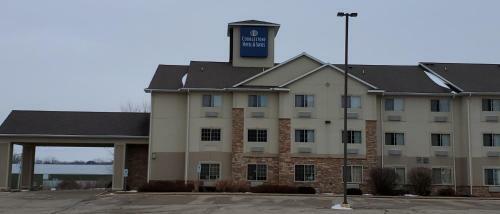 Hotel Comfort Suites At Royal Ridges