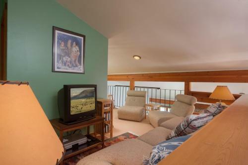 Hotel The Aspens Racquet Club