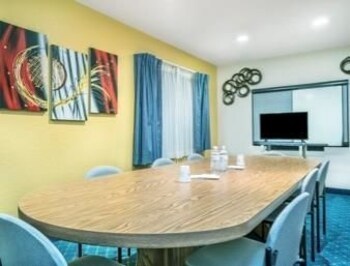 Hotel Microtel Inn & Suites Tomah