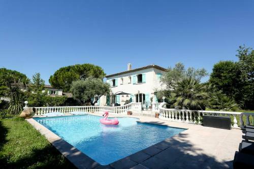 Villa Luxury Proven�al Retreat 5 Mins From Valbonne
