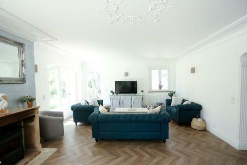 Villa Luxury Proven�al Retreat 5 Mins From Valbonne