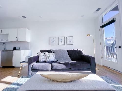 Bright 1bd/1ba Downtown Omaha Apartments
