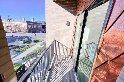 Bright 1bd/1ba Downtown Omaha Apartments
