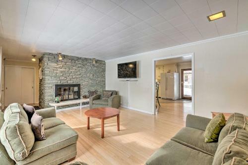 Cozy Elko Home - Perfect For Large Families!