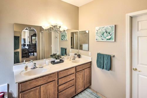 Lovely Laughlin Oasis On Mojave Golf Course!