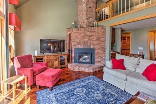 Wooded Waterfront Grantham Home Less Than 10 Mi To Ski!