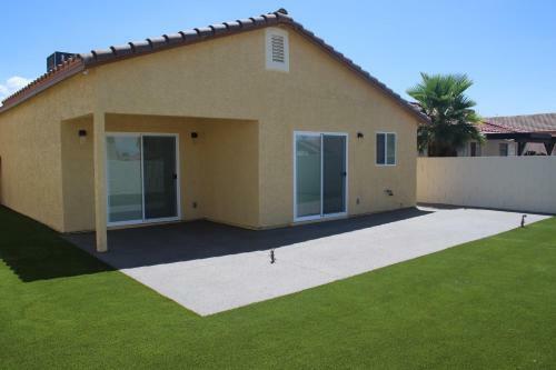 Newly Remodeled Family Friendly 3b/2b House