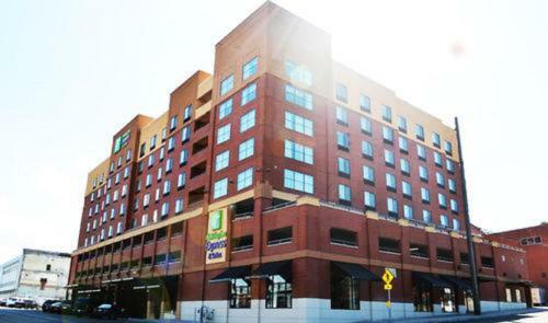 Hotel Holiday Inn Express & Suites Tacoma Downtown