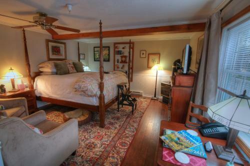 Phineas Swann Bed & Breakfast Inn