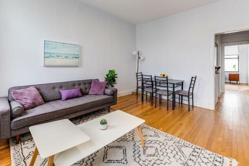 Apartamento Bright & Stylish 1br With Workspace