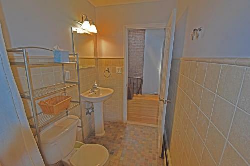 Riverhouse Extended Stay Apartment