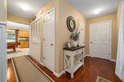 Modern & Spacious, 10 Minutes To Seaside Heights, Sleeps 14