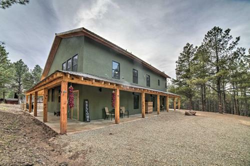 Family Home With Fire Pit About 1 Mile To Slopes!