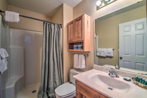 Spacious Retreat Less Than 5 Mi To Angel Fire Resort!