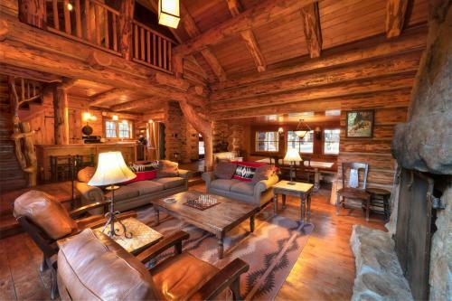 Corkins Lodge
