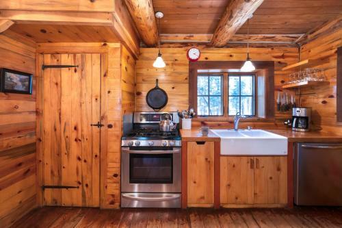 Corkins Lodge