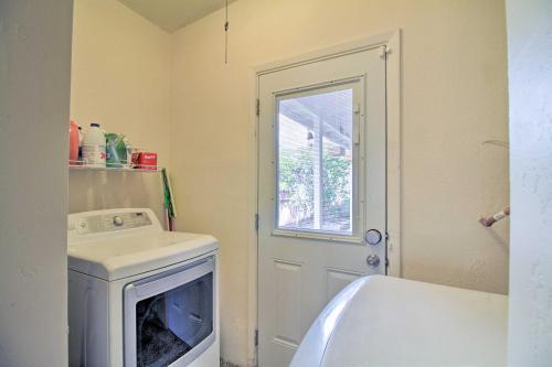 Lovely Home With Private Yard, 4 Mi To Old Town