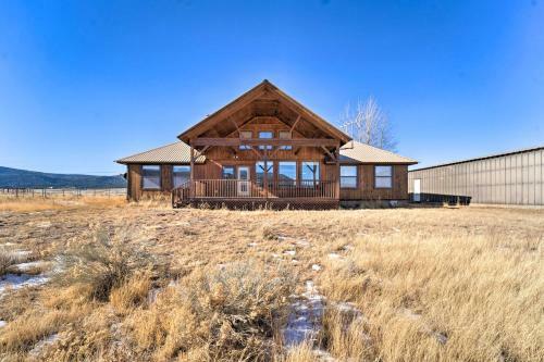 Hideaway With Sweeping Eagle Nest Lake Views!