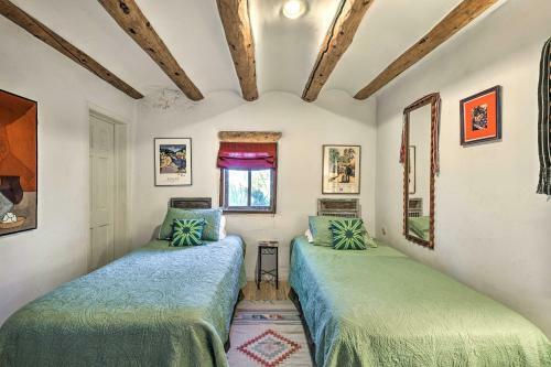 El Prado Home With Hot Tub, Panoramic Mtn Views