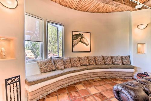 Secluded Ojo Caliente Home With Patio And Mtn Views