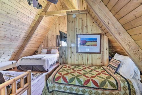 Ski-in And Ski-out Red River Cabin With Mtn Views!