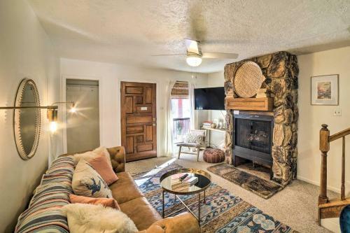 Apartamento Skye Retreat Red River Condo Near Skiing!