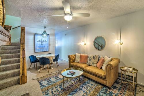 Apartamento Skye Retreat Red River Condo Near Skiing!