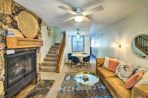 Apartamento Skye Retreat Red River Condo Near Skiing!