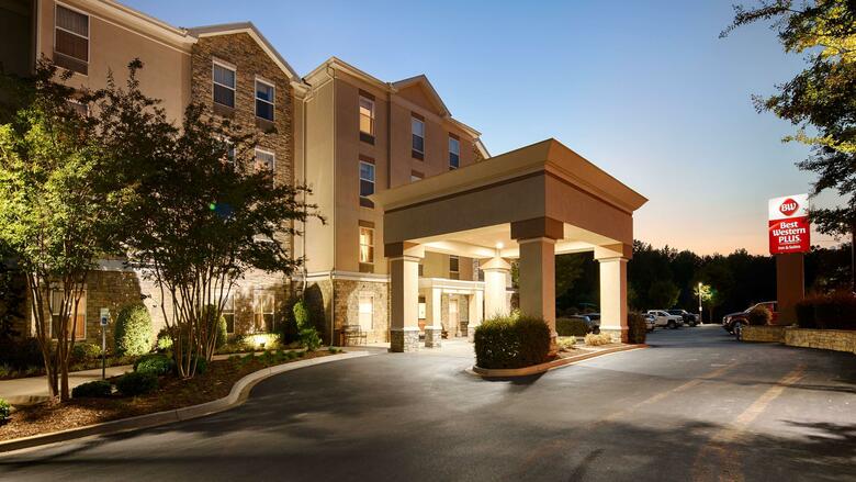 Hotel Best Western Plus Piedmont Inn And Suites