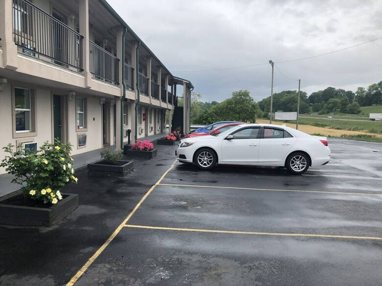 Motel Knights Inn Glade Spring