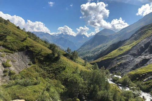 Vintage Chalet & Quiet Comfort In Alpe D'huez