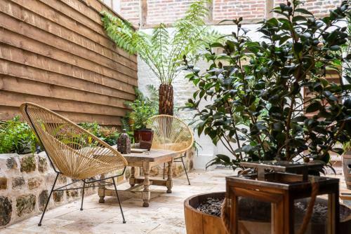 Apartamento Le Patio / Les Suites Romantiques Du Grenier � Sel