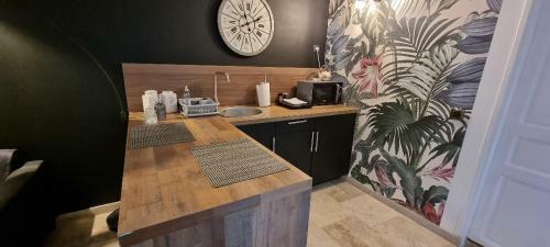 Apartamento Le Patio / Les Suites Romantiques Du Grenier � Sel