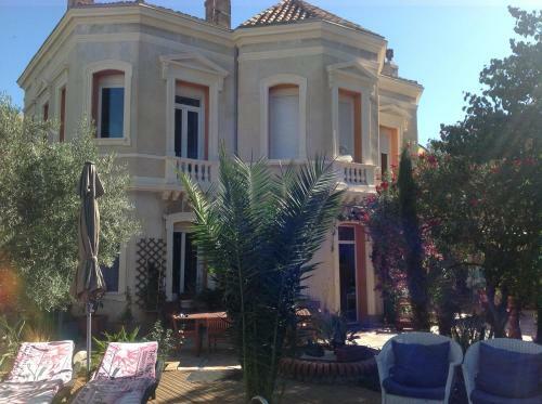 Hostal A L'ombre Du Cedre