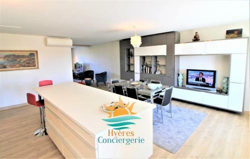 Apartamento Emplacement Id�al Spacieux Clim Centre Hy�res