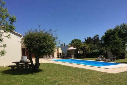 La Villa Du Payr�, Proche Mer Et Piscine Chauff�e
