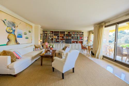 Apartamento Le Chateau de La Pinede