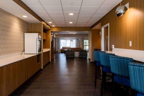 Hotel Microtel Inn & Suites By Wyndham Amsterdam