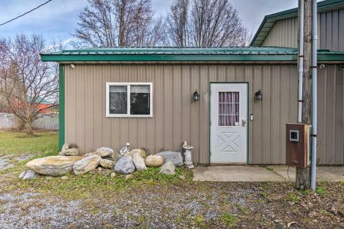 Apartamento Auburn Studio With Yard And Fire Pit About 5 Mi To Lakes!