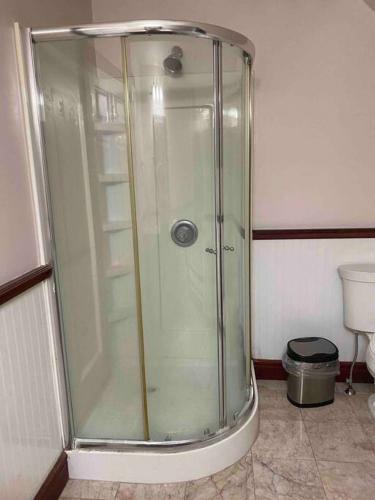 Apartment W Jacuzzi Tub . Across Madam Brett Park