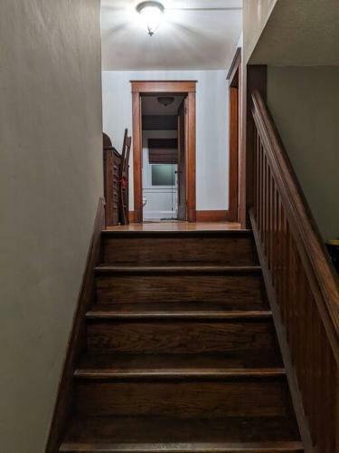 Large Bakery Apartment - Central Downtown Location