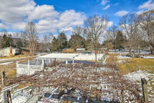 Apartamento Hopewell Junction Escape With Community Pool!