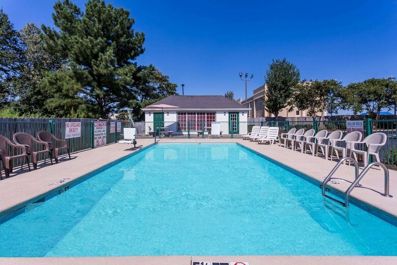 Hotel Days Inn Simpsonville