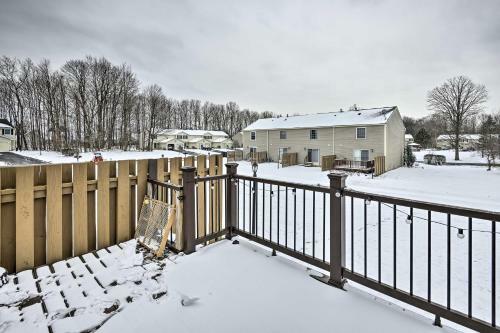 Penfield Townhome 10 Mi To Downtown Rochester
