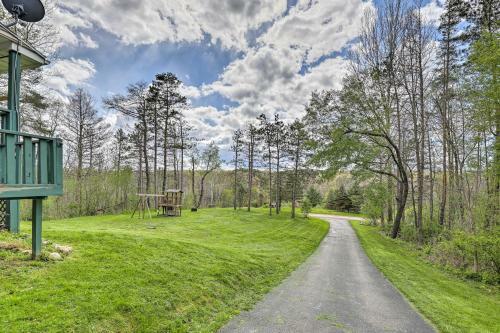 Penn Yan Getaway With Spacious Deck And Yard!