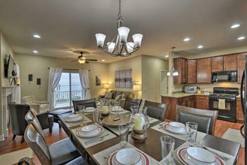 Canandaigua Lake House With Lake View And Fire Pit!